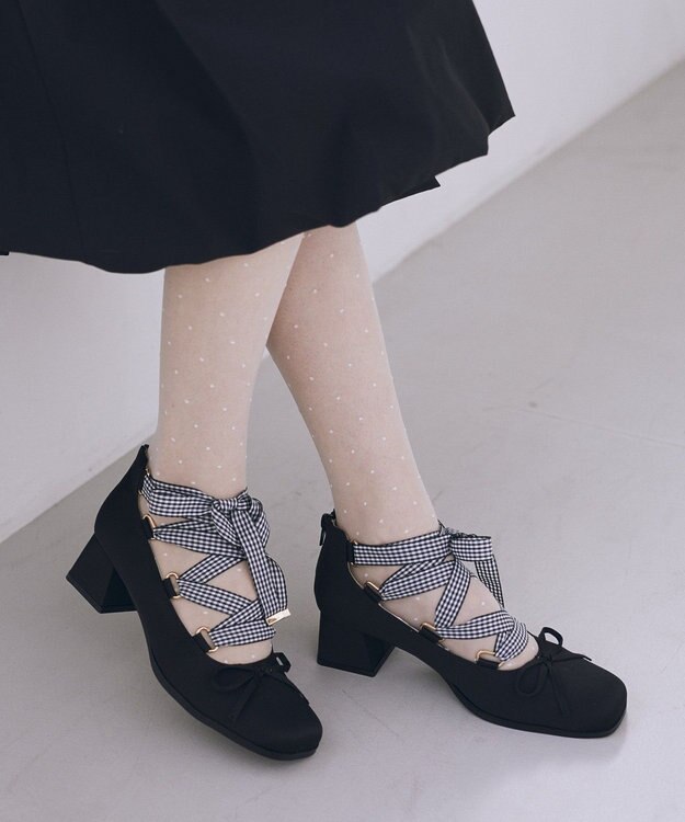 Maison de FLEUR レースアップサテンパンプス Black