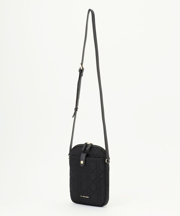 LA BAGAGERIE グリッドキルティングショルダー ブラック