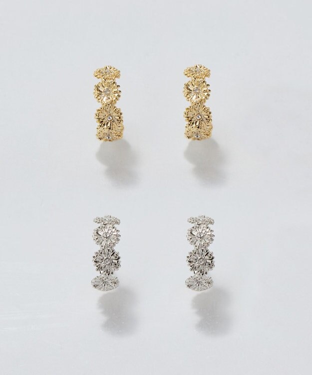 Phoebe 【金属アレルギー対応】マーガレットフラワーフープピアス　シルバー シルバー