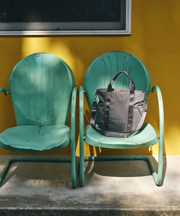 TOCCA 【WEB＆一部店舗限定・撥水・環境にやさしい素材】SANA SIDEPOCKET TOTE トートバッグ ベージュ系