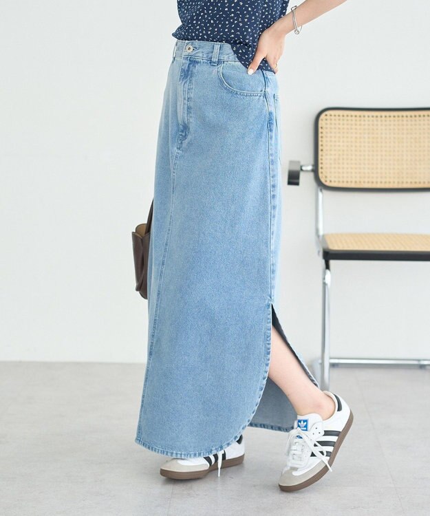 earth music&ecology サイドスリットデニムロングスカート Light Blue
