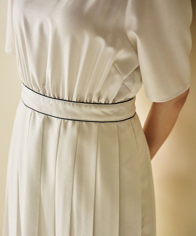 #Newans 〈花乃まりあさんコラボ〉ワイドプリーツワンピース ホワイト