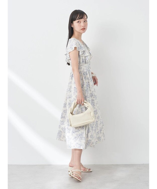 earth music&ecology フラワーフレアワンピース Ivory