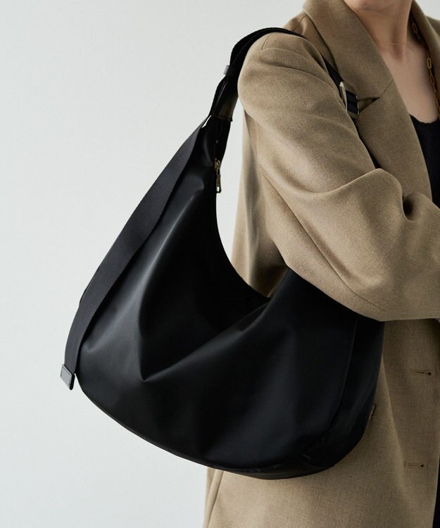 russet ラウンドビッグショルダーバッグ(CE-1292) Black2（シルバー金具）