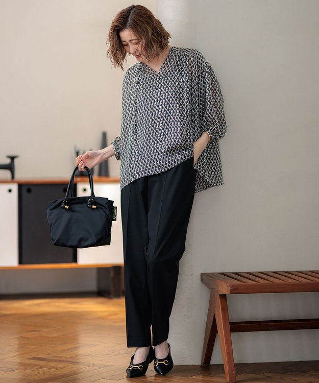 23区 L 【洗える】ドライ2WAYストレッチ テーパードパンツ ブラック系