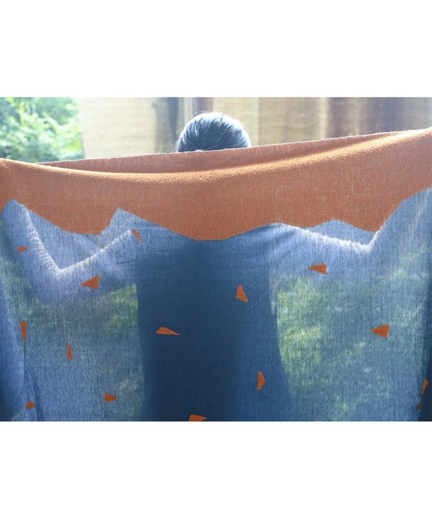 nitorito 【UNISEX】mountain&moon 山と月モチーフ柄 ストール camel