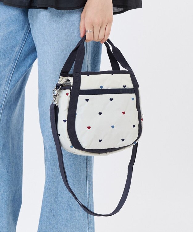 LeSportsac SMALL JENNI/トリコロールハートエンブロイダリー トリコロールハートエンブロイダリー