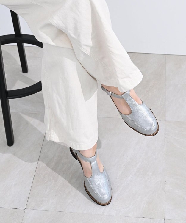Pointer 本革 通気性Tストラップパンプス シルバー