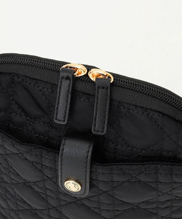 LA BAGAGERIE グリッドキルティングショルダー ブラック