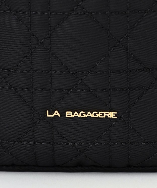 LA BAGAGERIE グリッドキルティングショルダー ブラック