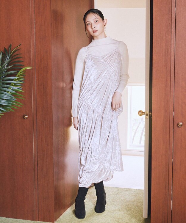 earth music&ecology クラッシュベロアシャーリングワンピース Ecru