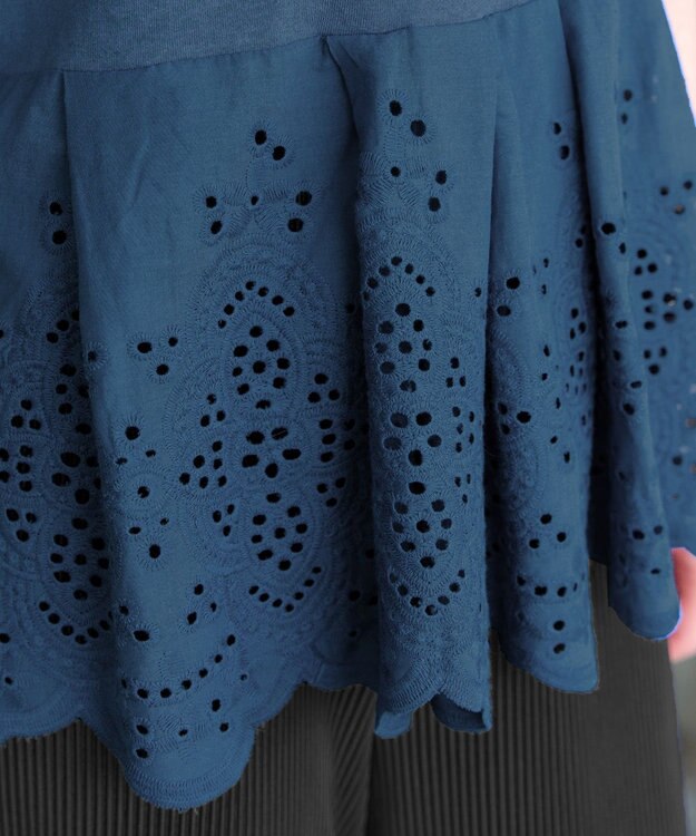 Tiaclasse 【洗える】刺繍レースドッキングカットソートップス ブルー