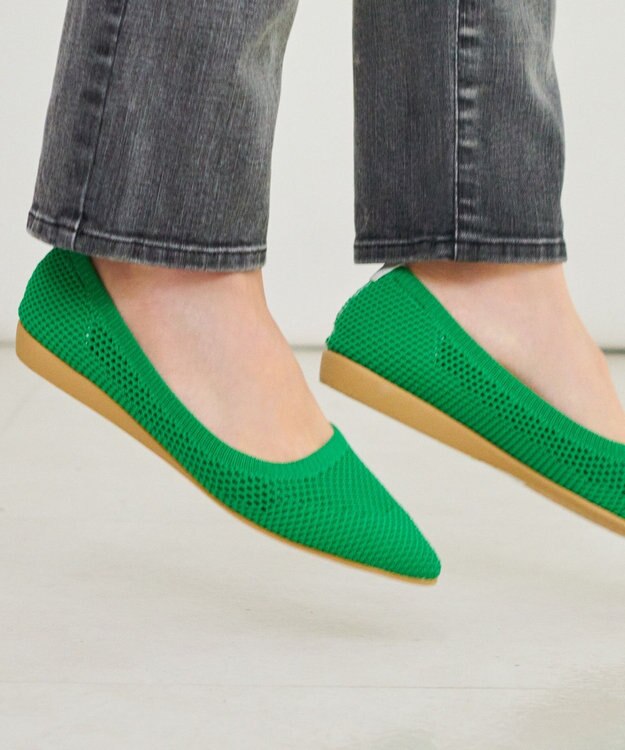 steppi 新色登場！“撥水＆洗えるニットシューズ” ポインテッドメッシュ パンプス グリーン