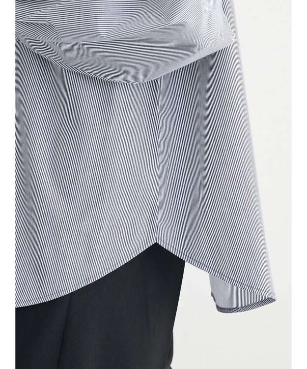 Green Parks スタンドフリルアソートブラウス Navy