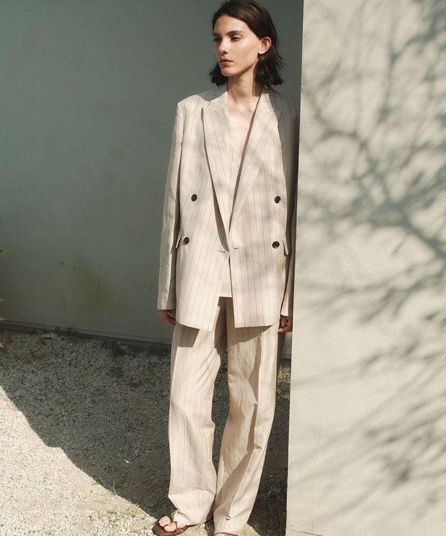 BEIGE， ERYTH / リネンストライプ タックワイドパンツ Flax × Bordeaux