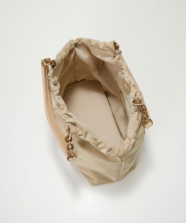 TOPKAPI 【TREASURE TOPKAPI】コンビチェーン ギャザー ナイロン トートバッグ ベージュ