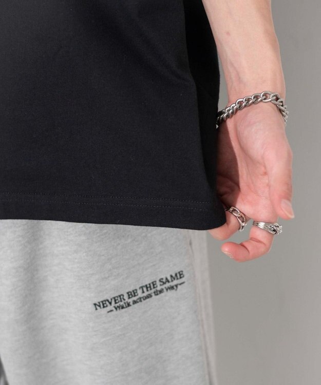 WEGO 【ユニセックス着用ITEM/手洗い可/MLサイズ】レーシングロゴTシャツ ブラック