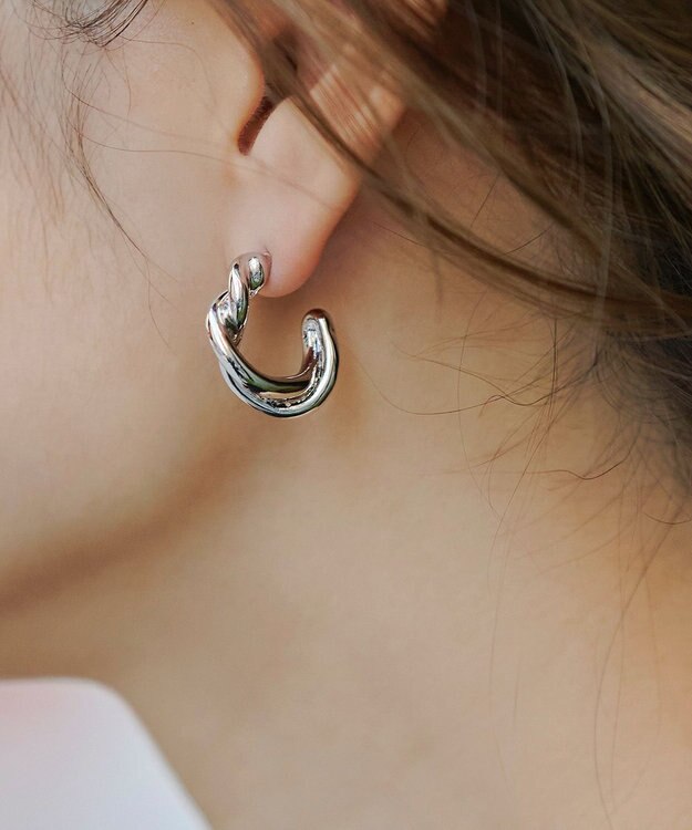 Tiaclasse ツイストピアス シルバー