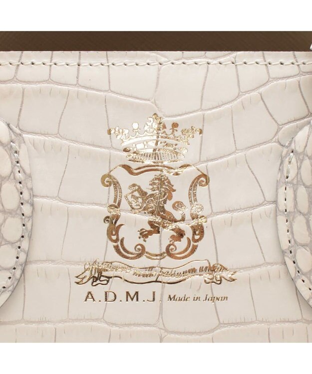 A.D.M.J. 【牛革】クロコ型押しサイドバックルトート25cm(ショルダーストラップ付) AV