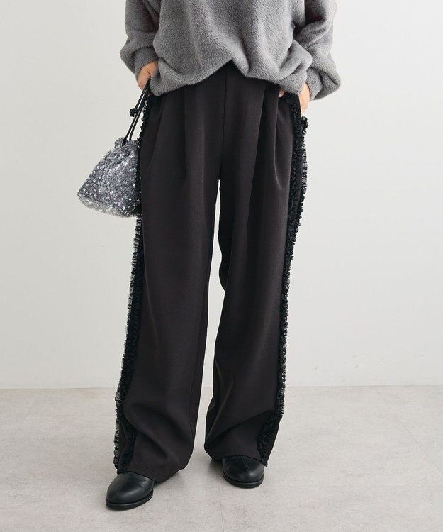 Green Parks ・ｓｗｉｎｇ　ｂｙ　サイドフリルワイドパンツ