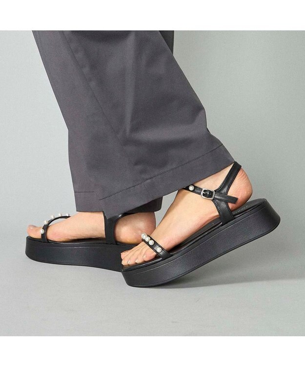 MODE ET JACOMO <noyau>パールデザイン厚底スポーツサンダル ブラック