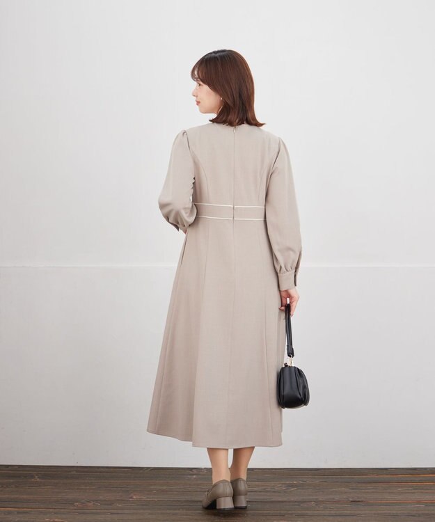 Tiaclasse パイピングフレアワンピース ベージュ