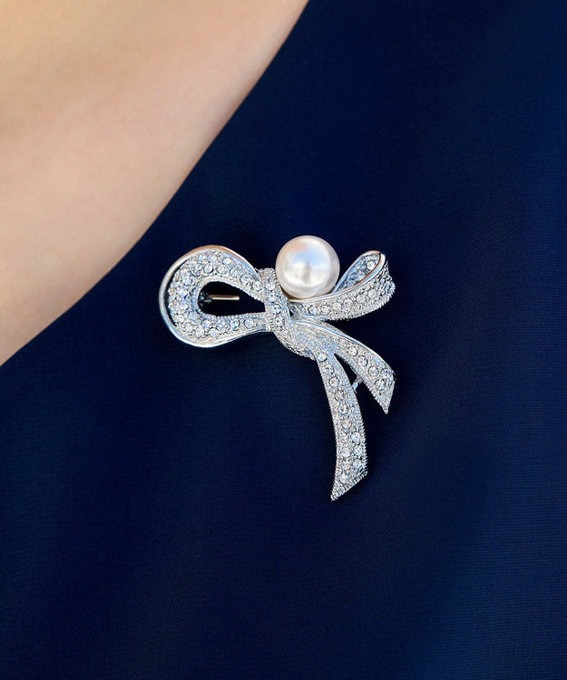 Tiaclasse リボンブローチ シルバー