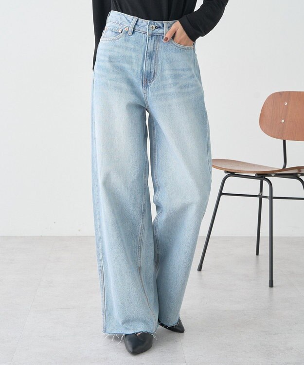 earth music&ecology 【セルフカット可】ワイドデニムパンツ Light Indigo