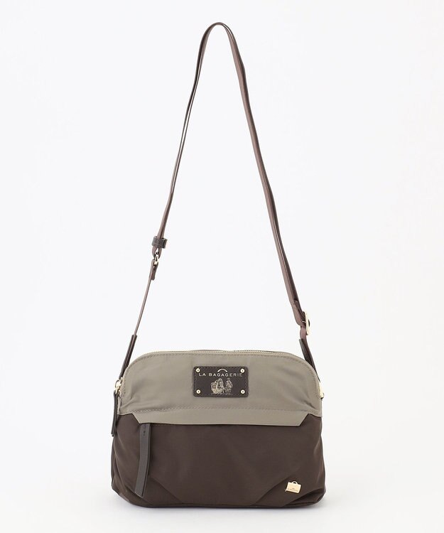 LA BAGAGERIE ウォータープルーフナイロン　スクエアショルダー グレージュ
