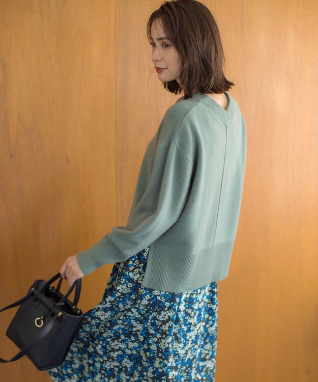 組曲 【8色展開・手洗い可】ウールカシミヤミックス Vネックニット 【WEB限定】クリームカーキ系9