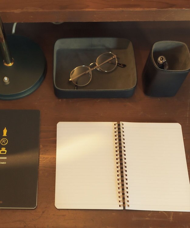 GOTAIRIKU 【ROMEO】ペンスタンド ブラック系