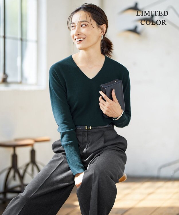 ICB 【人気のため新色追加・WEB限定カラーあり】ソフトウールハイゲージ Vネックニット パイングリーン系［WEB限定］