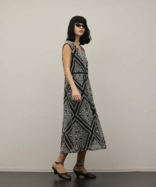 GRACE CONTINENTAL 刺繍ジレワンピース ブラック