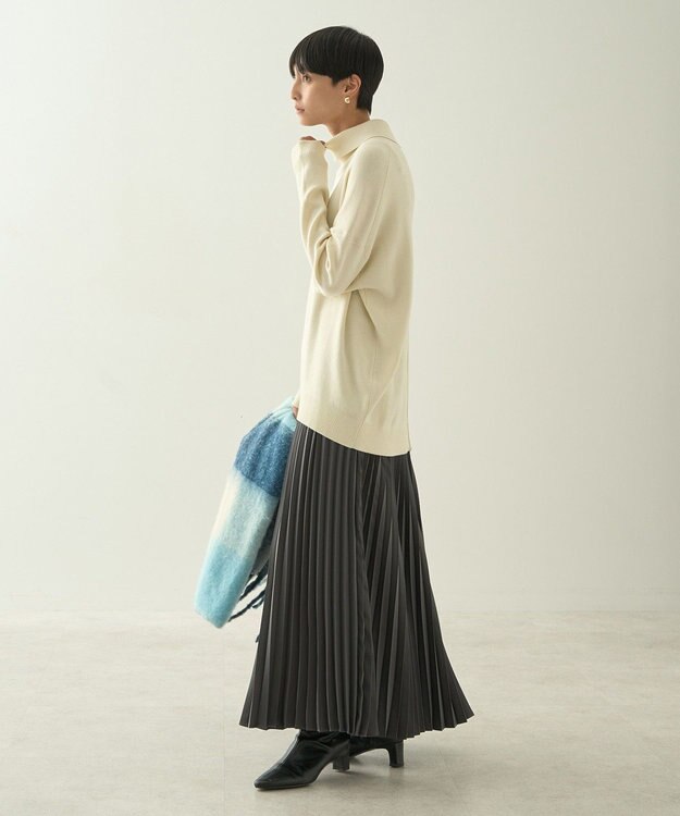 AMERICAN HOLIC ブラッシュヤーンタートルネックニットプルオーバー Ivory