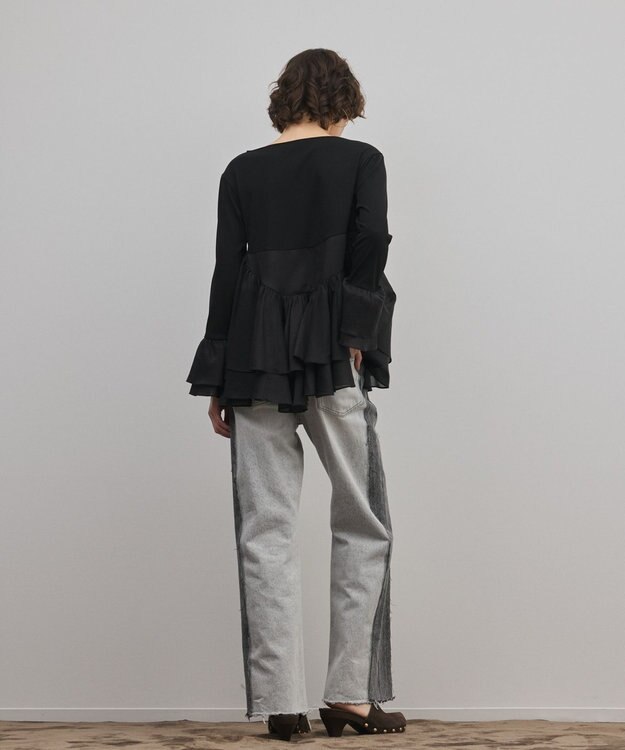 GRACE CONTINENTAL フレアカットトップ ブラック