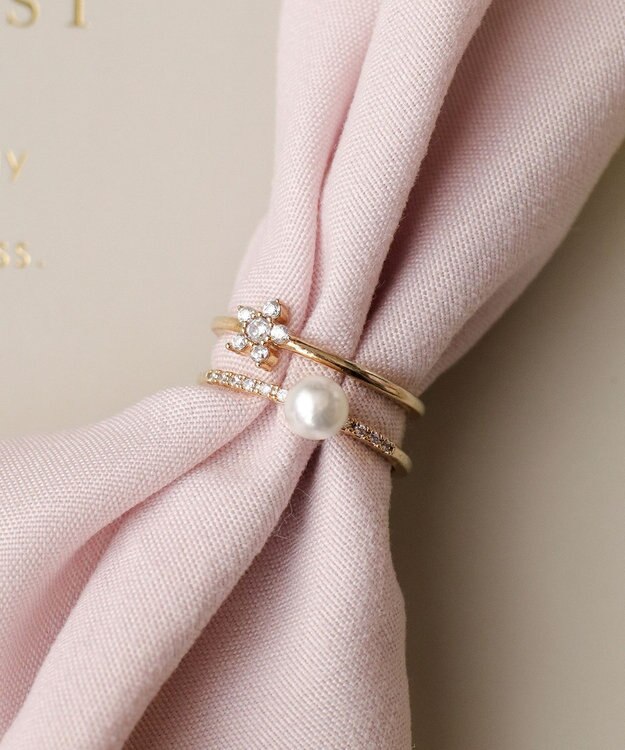 Tiaclasse フラワー＋パールダブルリング ゴールド