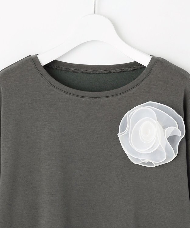 Feroux 【洗える】ローズコサージュ ダンボールプルオーバー グレー系