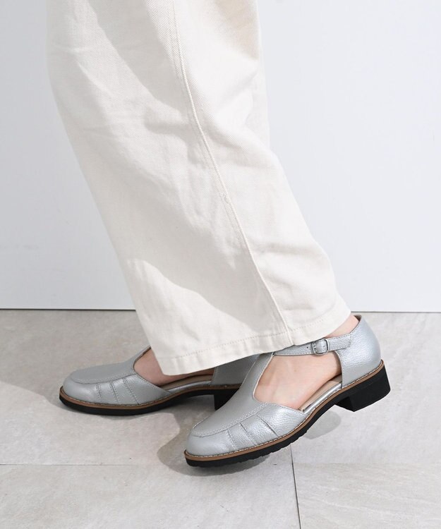 Pointer 本革 通気性Tストラップパンプス シルバー