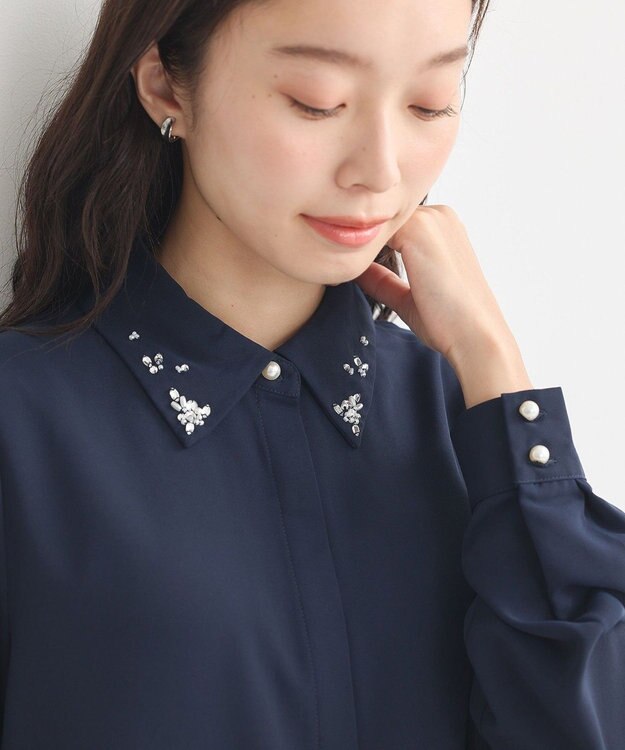 earth music&ecology 襟ビジューブラウス Navy