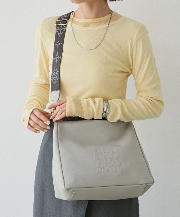 russet エンボスモノグラム2WAYショルダーバッグ(CE-1692) L.Gray