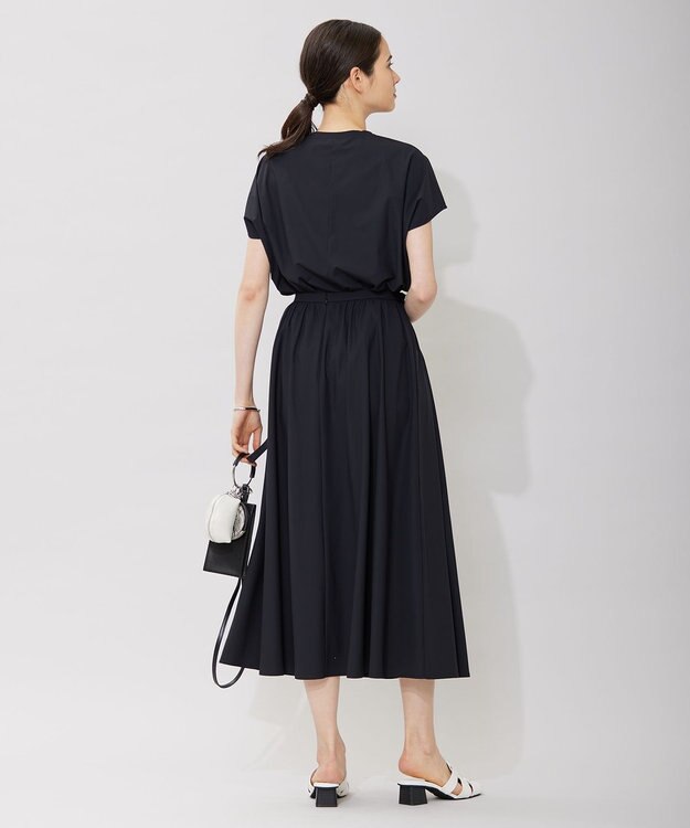 ICB 【接触冷感・UVカット・速乾・洗える】マットスキューバ フレアスカート ブラック系