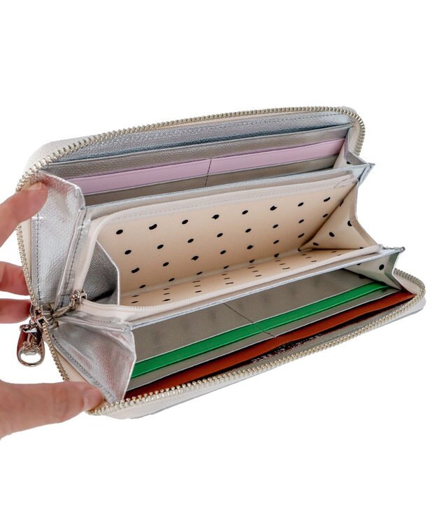 tsumori chisato CARRY ラブワッペン ラウンドファスナー長財布 シルバー