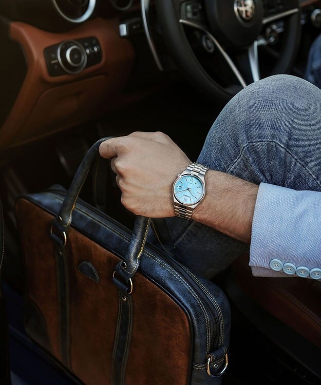 TSUYOSA”Collection】スポーティなケース形状と腕なじみの良い3