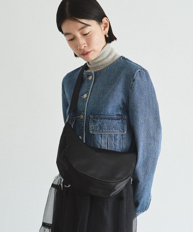 russet ナイロンラウンドショルダーバッグ (CE-1327-WEB) Black2