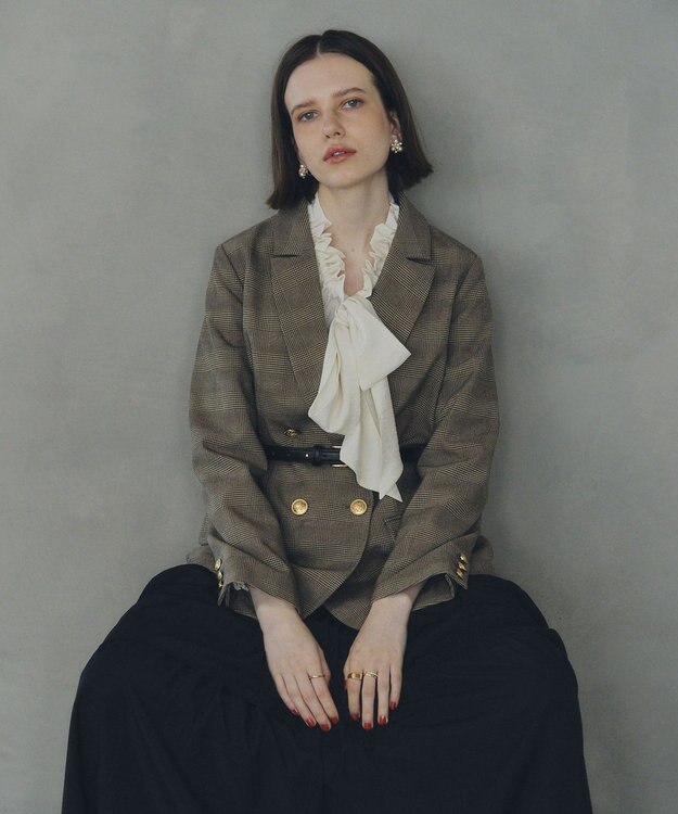 YECCA VECCA フリルギャザーボウタイブラウス Off White