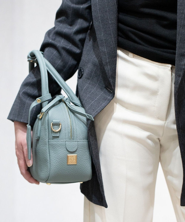 style code 【PADMA/パドマ】 キーチャーム付 本革ボストンバッグ サックス