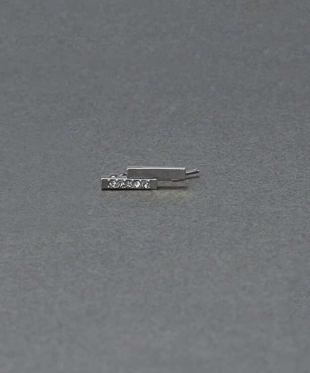 Phoebe 〈金属アレルギー対応〉デュオバービジューイヤーカフ（片耳）　シルバー/ニッケルフリー シルバー