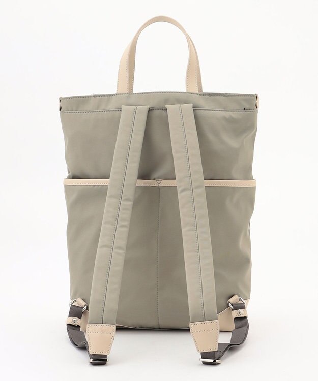 Y'SACCS アシメファスナーポケットリュック ライトグリーン