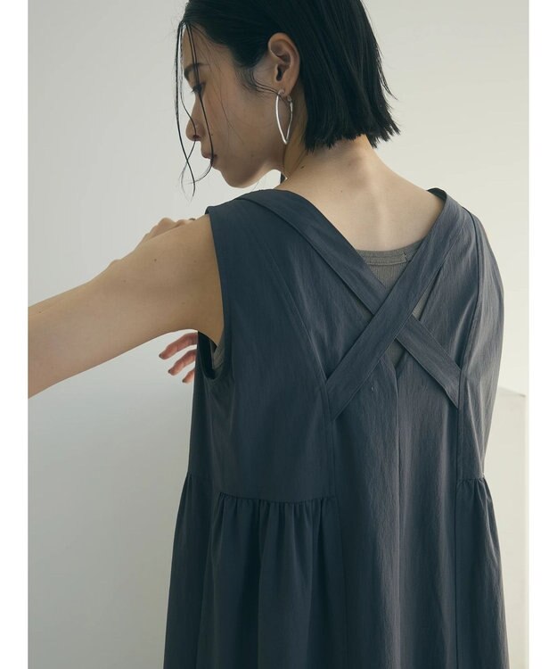 Green Parks armonia.バッククロスワンピース Charcoal Gray
