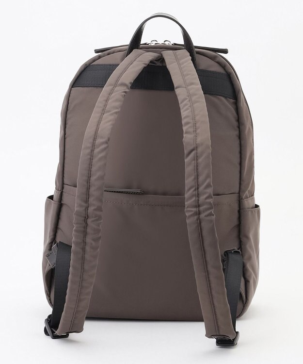 LA BAGAGERIE エナメルアクセントリュックサック グレー